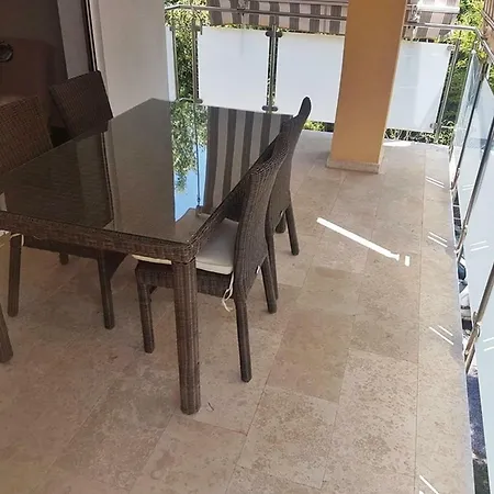 Casa Marcella Near The Beach *
