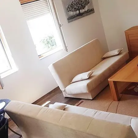 Casa Marcella Near The Beach *