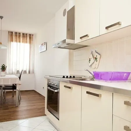 Casa Marcella Near The Beach