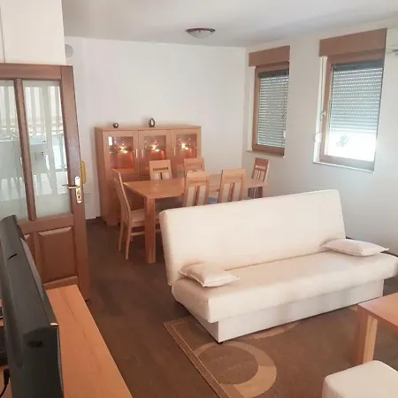 Casa Marcella Near The Beach Διαμέρισμα Ρόβινι